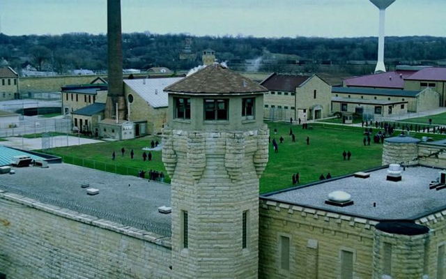 20 Things You Probably Never Knew About Prison Break - Fox River State Penitentiary