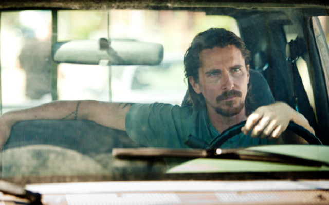 Christian Bale subdues a flame in Scott Cooper's Out of the Furnace