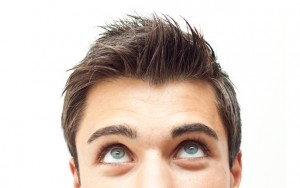 Wondering what Dry Shampoo is and if guys can use it? (Photo: Shutterstock/Alberto Zornetta)