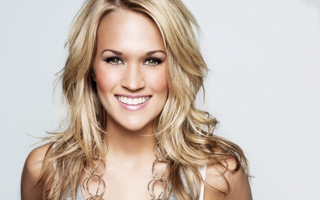 Above: Carrie Underwood