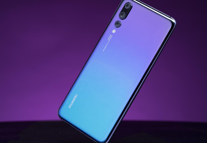 Above: The critically acclaimed Huawei P20 series is now available through Canadian carriers