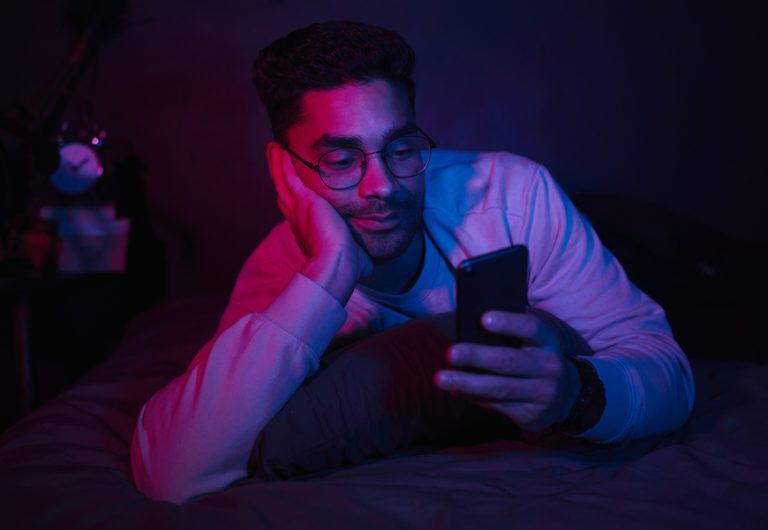 Understanding The Impact Of Blue Light On Eyes, Sleep, & Overall Health