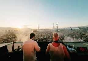 How To Take The Best Concert Photos With Your Smartphone